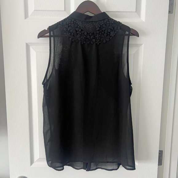 Fylo Designer Brand Women's Sleeveless Sheer Lace Blouse! - Picture 5 of 8